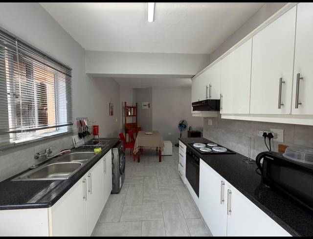 1 BEDROOM PROPERTY TO RENT IN HERRWOOD PARK